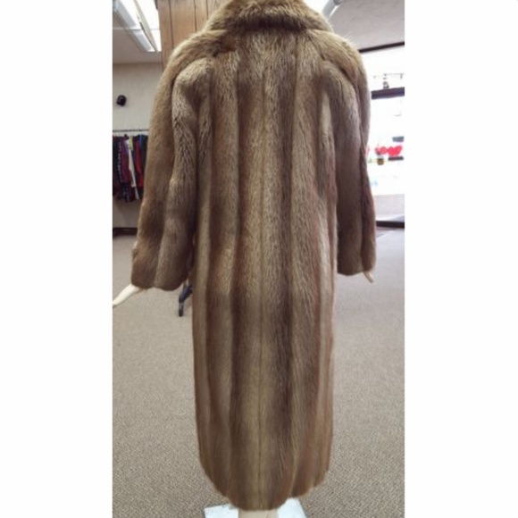Blond Letout Long Hair Beaver Fur 48” Coat - Picture 4 of 5